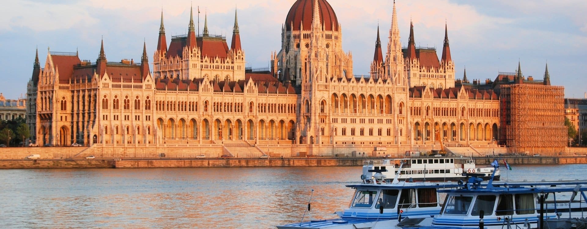 Bo og arbejde i budapest