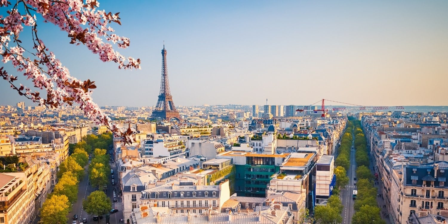 Full-time Italian speaking Customer Service Agent in Paris!
