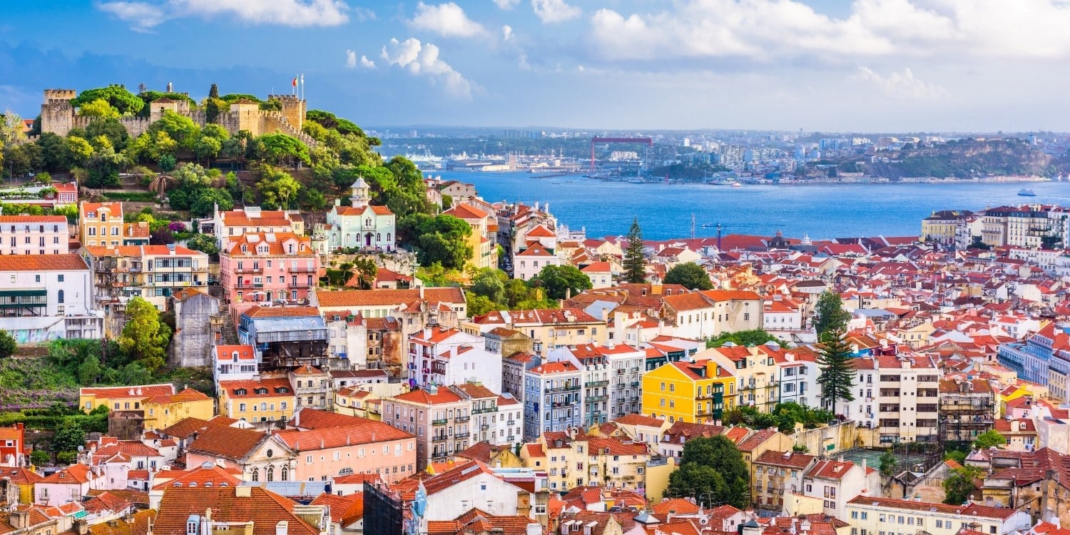 Norwegian customer service agents needed in sunny Lisbon