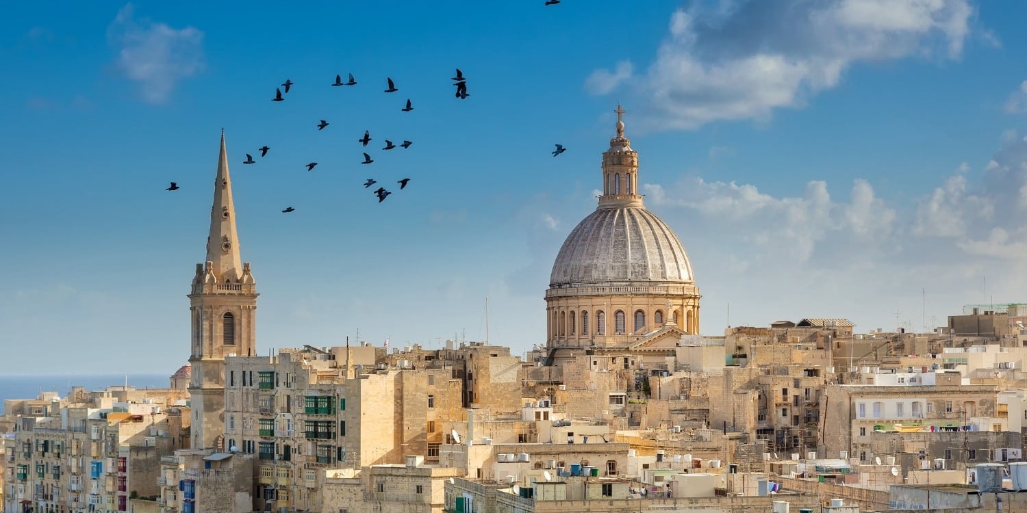 Swedish online croupier in Malta
