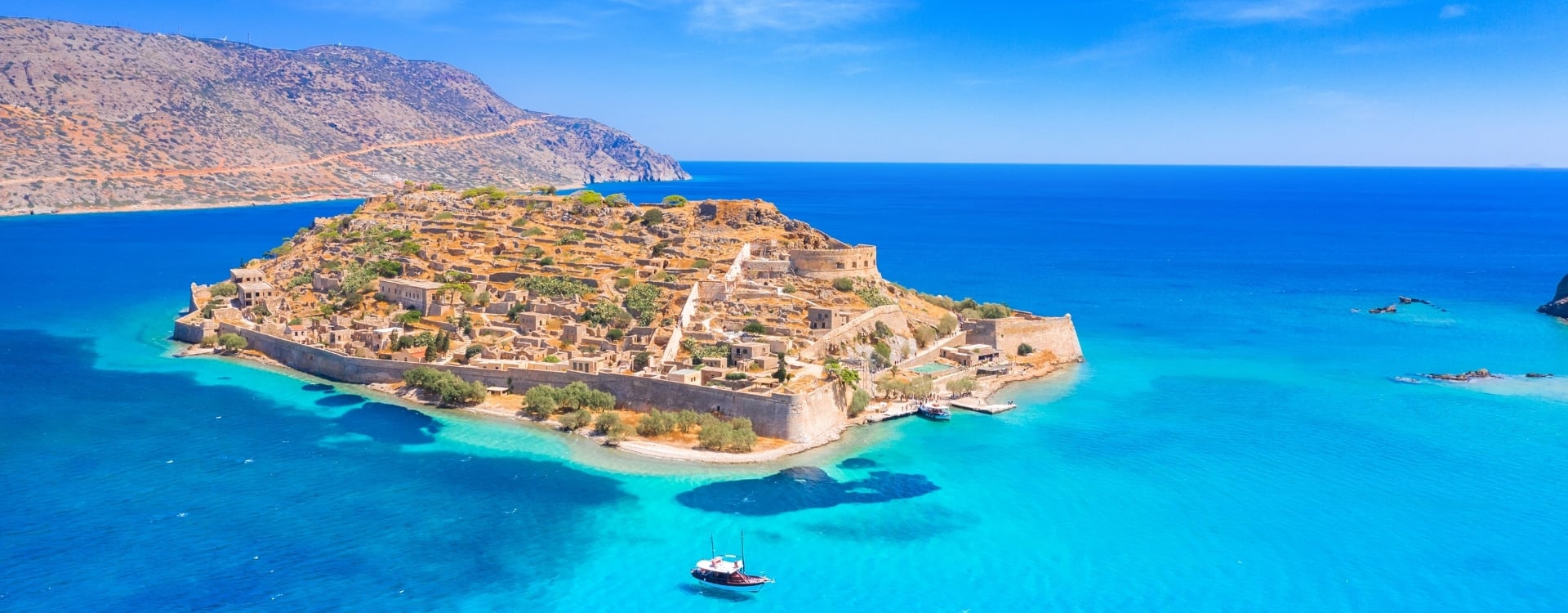 Work as a customer service representative in sunny Crete
