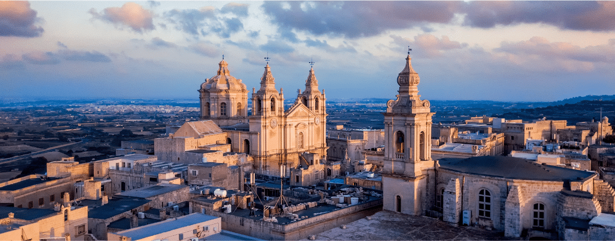werde-kundenberater-in-auf-der-wunderschoenen-mittelmeerinsel-malta