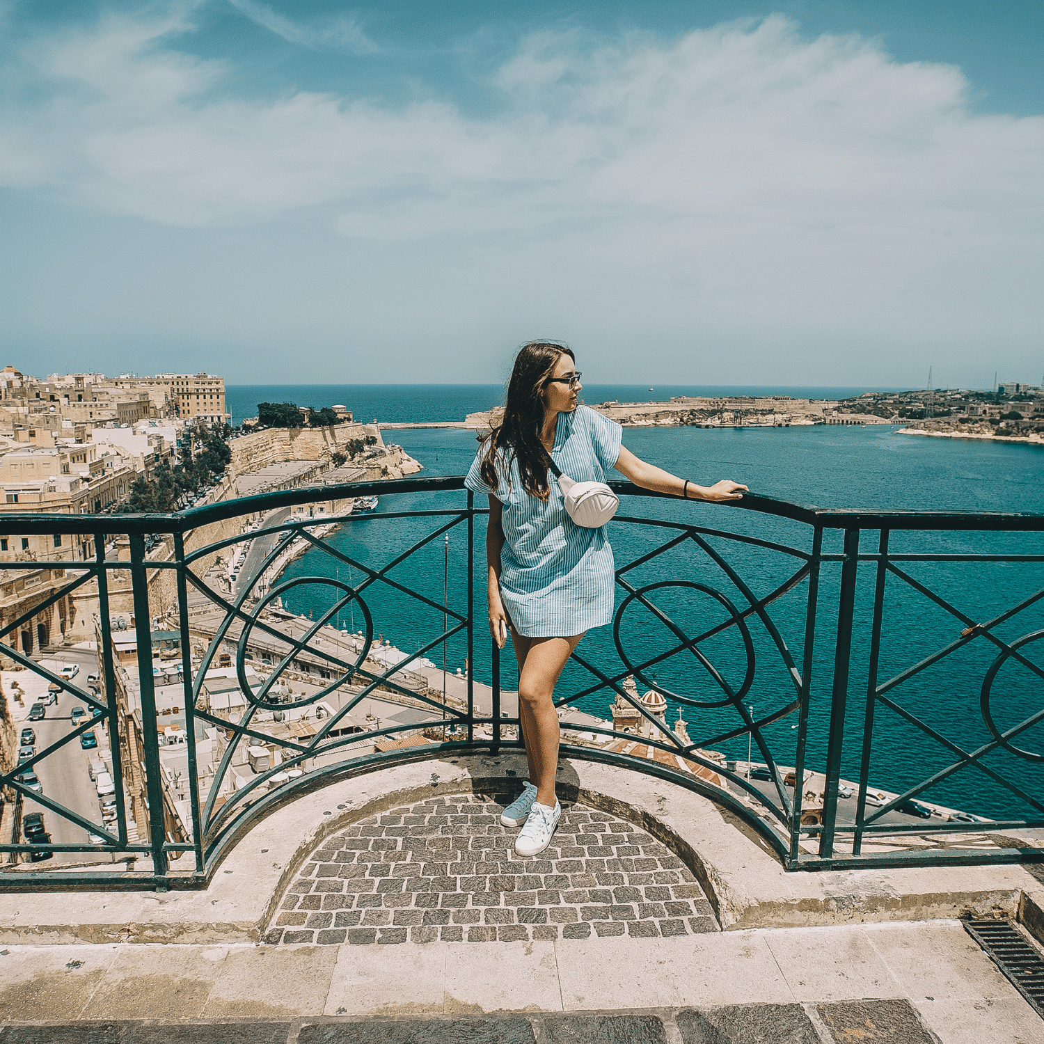 Svensktalande kundtjänstmedarbetare sökes för jobb på den soliga Medelhavsön Malta!
