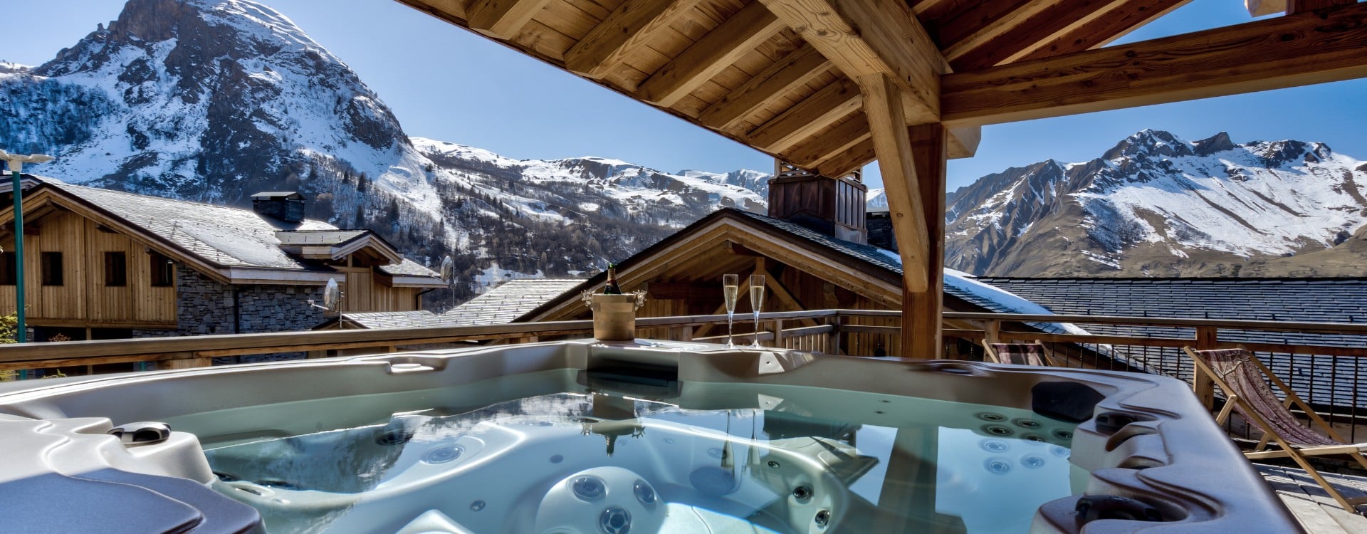 Operations-Assistant-needed-for-winter-season-2324-in-the-French-Alps.
