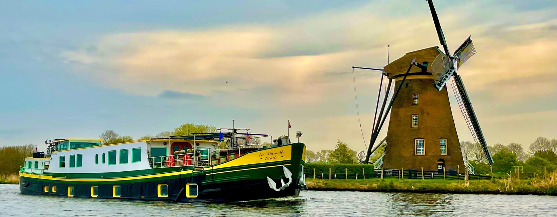 Chef-de-Cuisine-for-Six-Star-Ultra-Deluxe-River-Canal-Barge-Cruising-in-Europe-needed-for-Summer-24