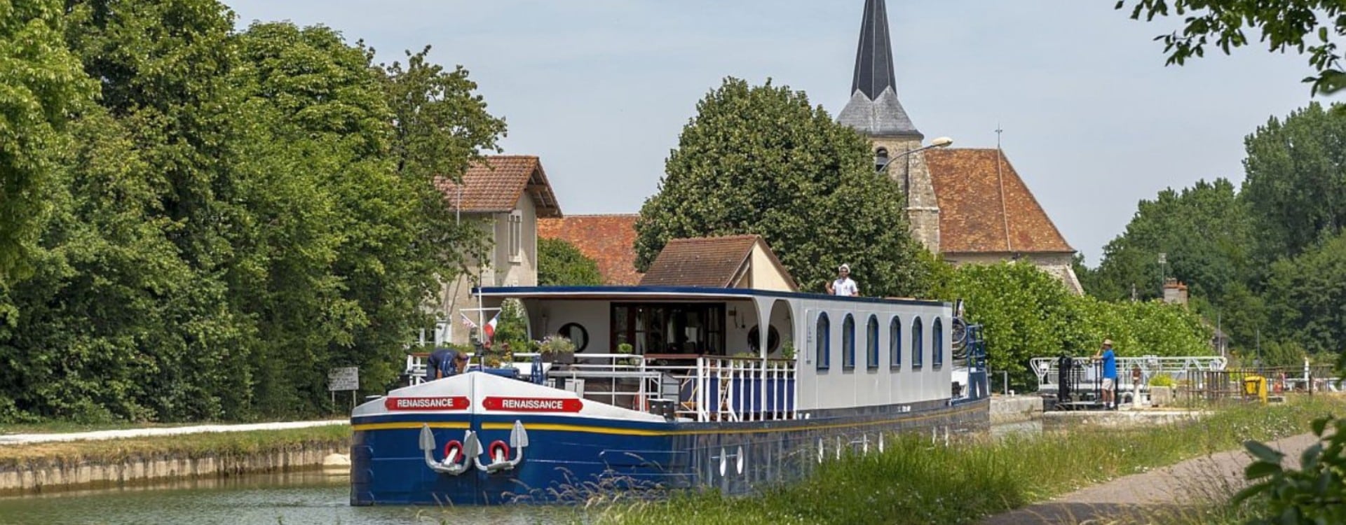 Hostess-on-Hotel-barge-in-France-or-Scotland-