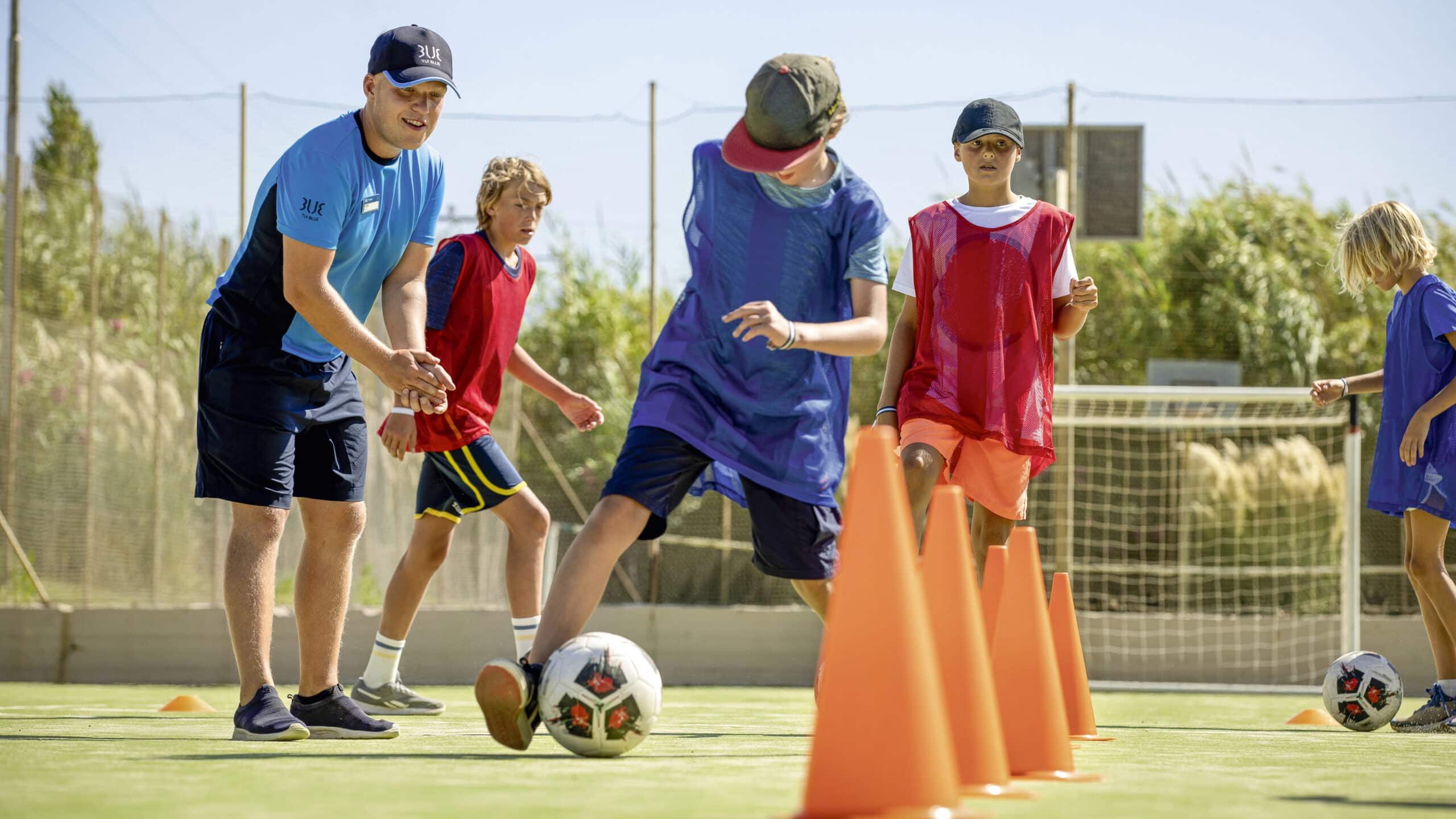 TUI Football Coach EU & UK Nationals Work Abroad Anywork Anywhere