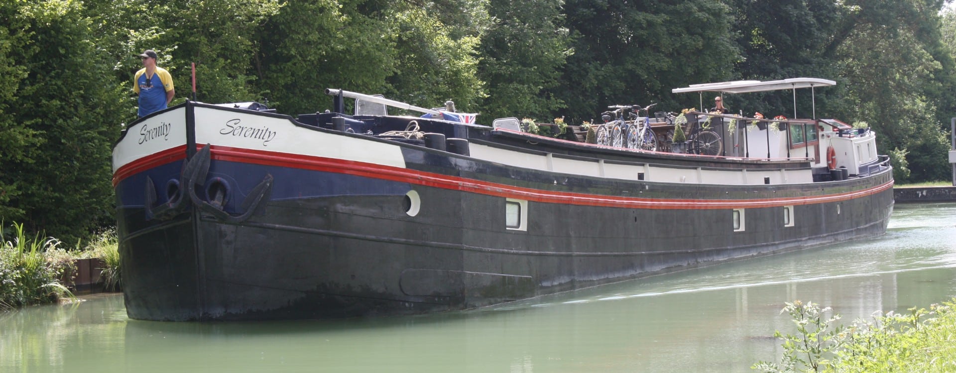 Deckhand-and-hostess-couple-for-hotel-barge-in-Champagne