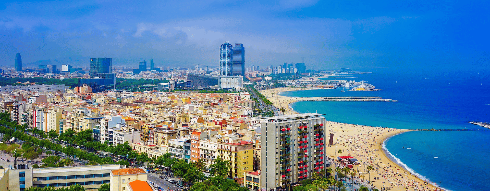 Barcelona-Social-Media-Content-Moderator-the-perfect-combo-for-an-amazing-adventure
