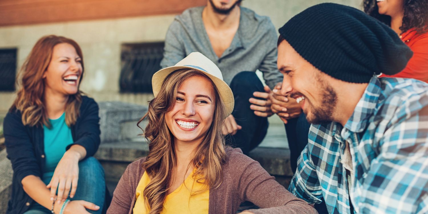 Dutch-English - Content Moderation and Customer Service