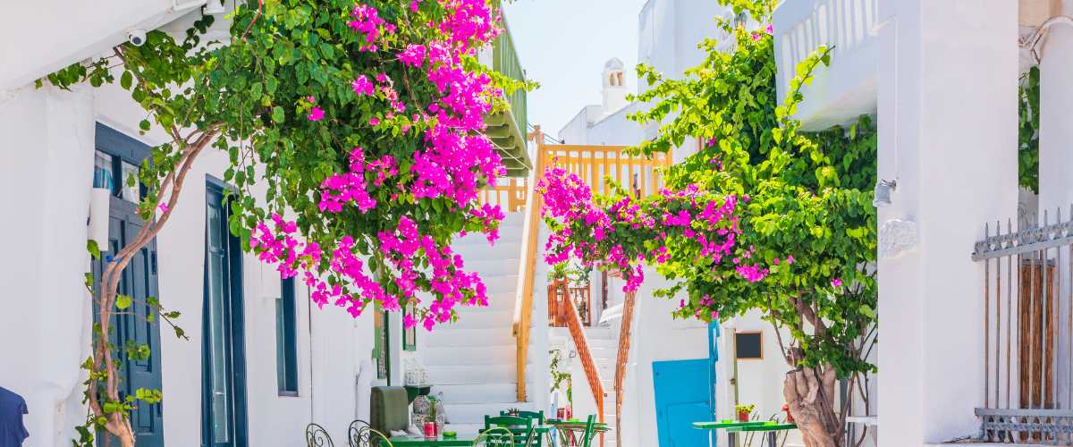 Childcare-Assistants-Wanted-for-Greece