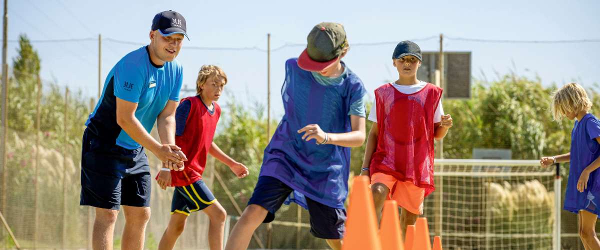 TUI-Football-Coach-EU-Nationals-Work-Abroad