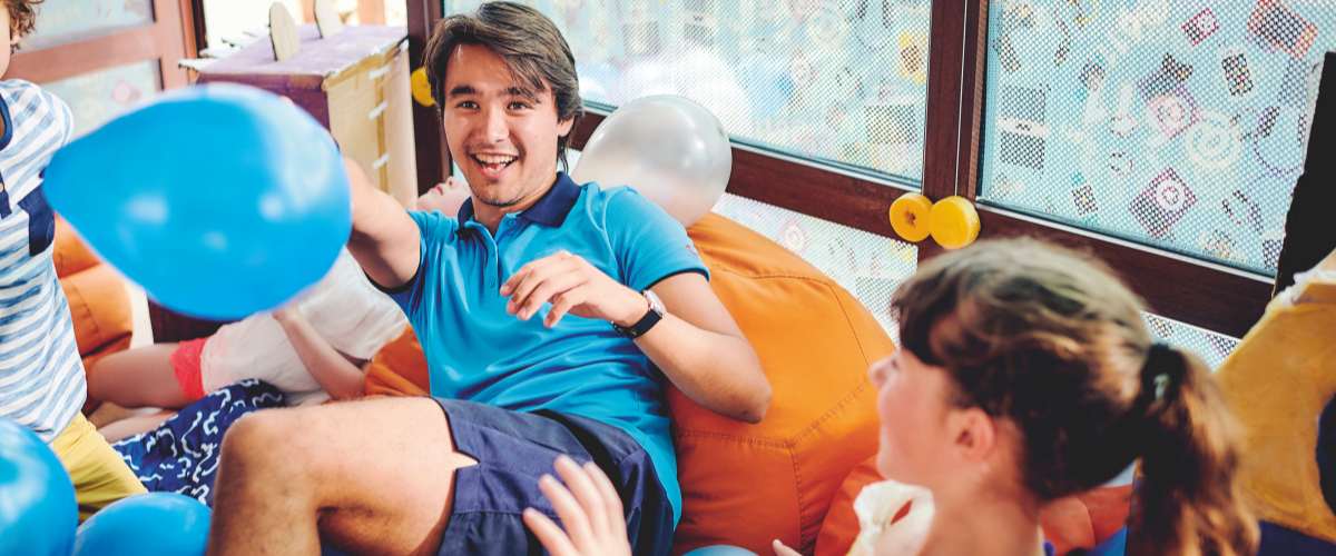 TUI-Kids-or-Baby-Club-Host-EU-Nationals-Qualified-Work-Abroad