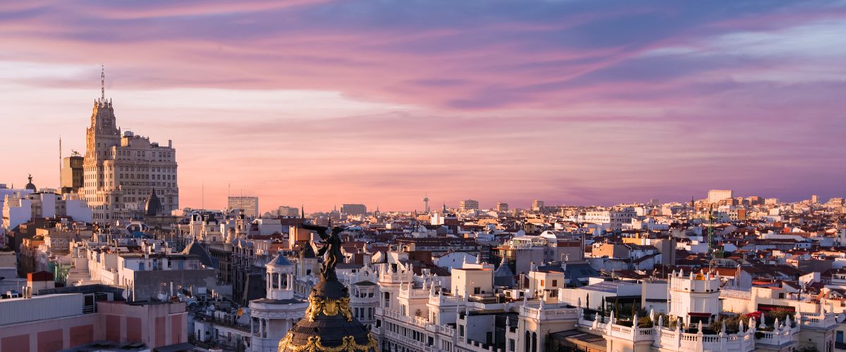Work as a Dutch-speaking Online Croupier in Madrid (1)