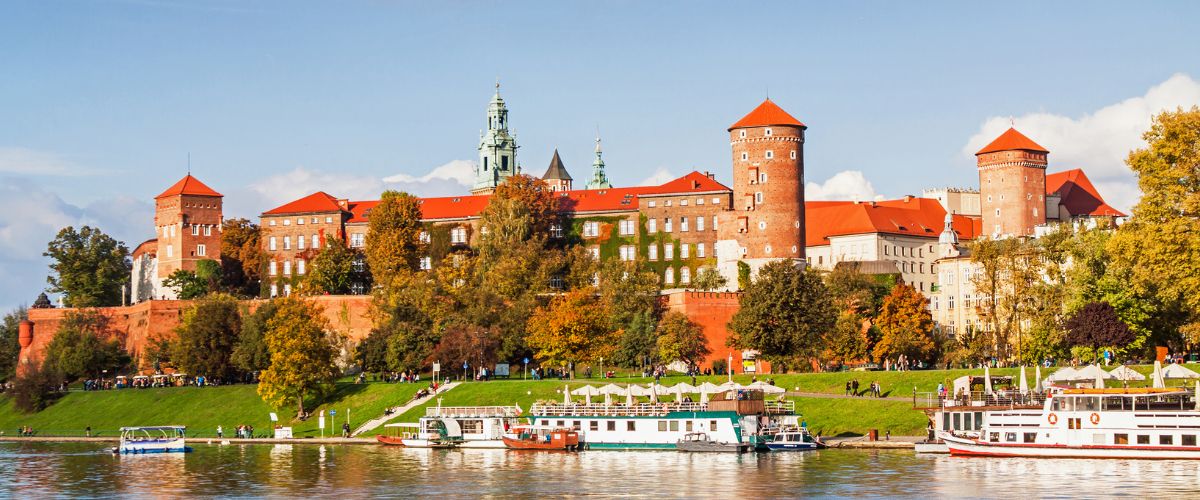 Business Development Representative with Portuguese-English - Hybrid