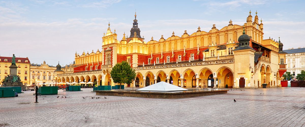 Romanian-English Digital Sales Representative (2)