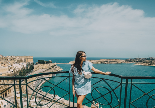 Svensktalande kundtjänstmedarbetare sökes för jobb på den soliga Medelhavsön Malta!