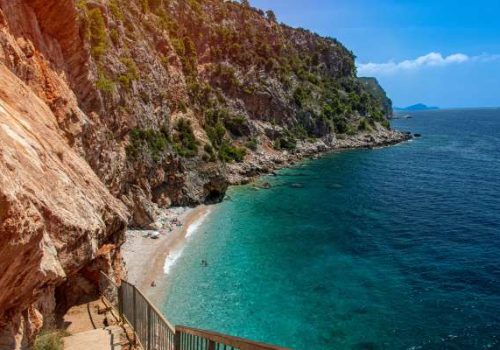All-round-entertainer-needed-in-Italy-for-Summer-25-