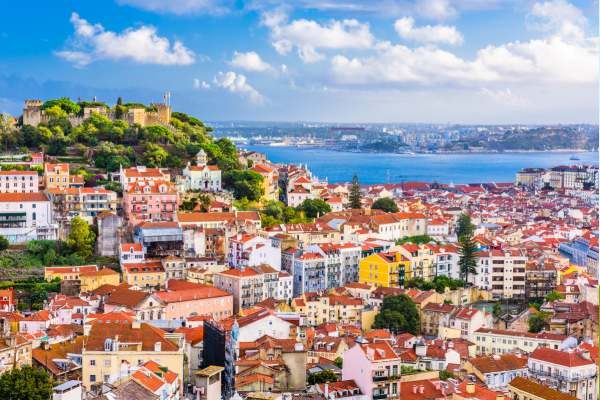 Arbeta-utomlands-i-Spanien-Malta-Portugal-eller-Grekland-Behov-av-Svensktalande
