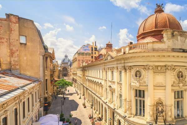 Become-a-Brazilian-Portuguese-speaking-Game-Presenter-in-beautiful-Bucharest-Romania