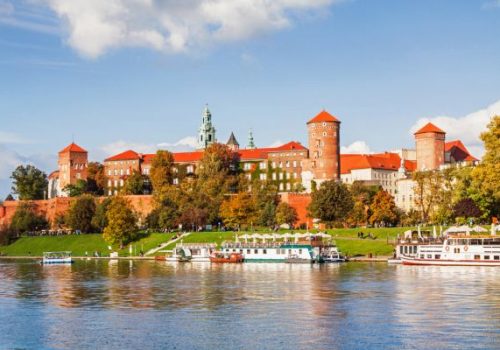 Business Development Representative with Portuguese-English - Hybrid