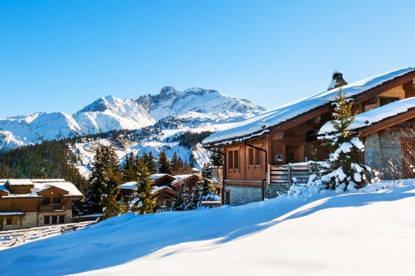 Chalet-Host-needed-for-winter-season-2324-in-the-French-Alps