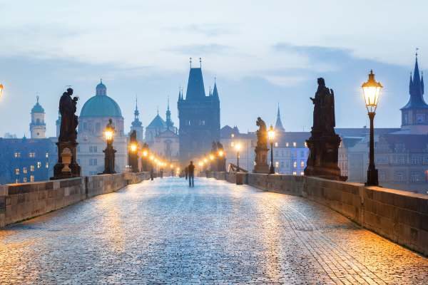 Customer-Service-Representative-with-CzechSlovak-or-Slovenian