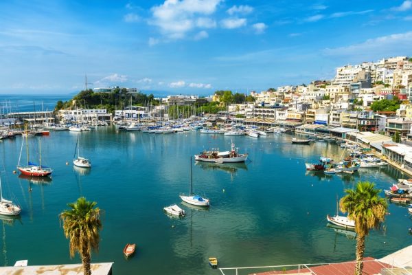 Danish Customer Service Agent in Athens, Greece