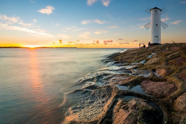 Digital Sales Representative with Czech/Slovak-English