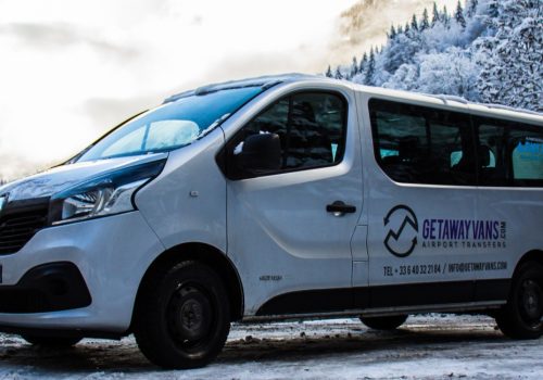 Drivers-needed-for-winter-season-2324-in-Morzine-France.