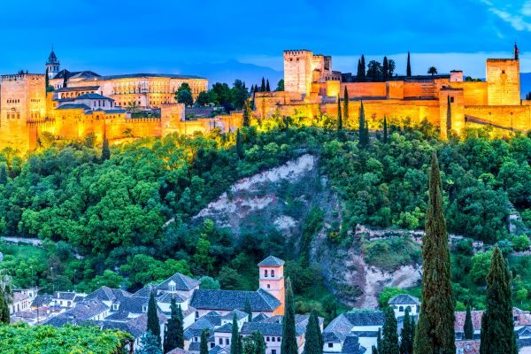 Dutch-speaking Paid HR & Payroll Traineeship in Granada, Spain
