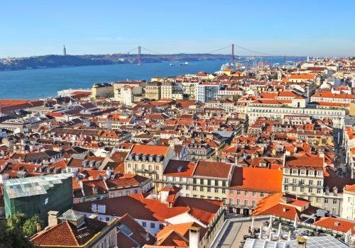 Finnish customer service agents needed in sunny Lisbon
