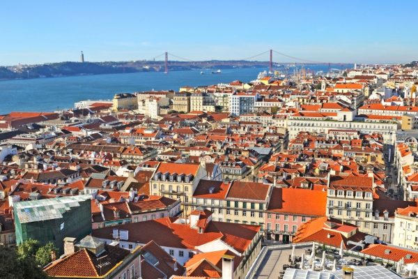 Finnish customer service agents needed in sunny Lisbon