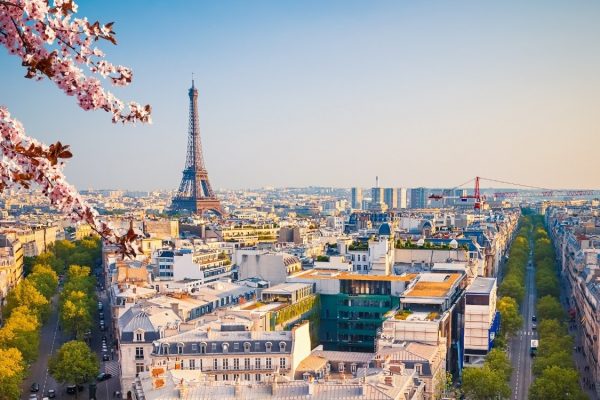 Full-time Italian speaking Customer Service Agent in Paris!
