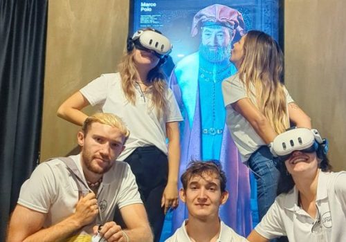 German-Speaking Experience Lab Host