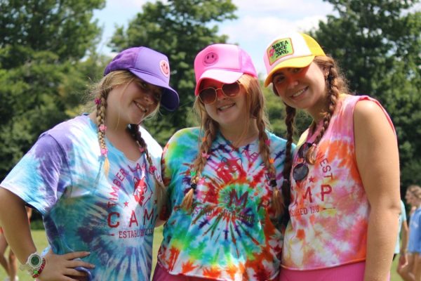 Have an amazing summer working at an awesome camp in the USA!