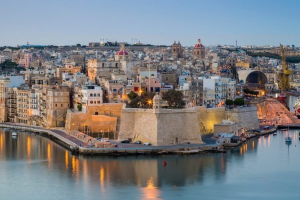 Japanese Speaking Online Game Presenter Needed in Malta