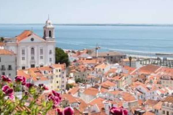 Kickstart din karriere i Lissabon, Portugal som kundeserviceagent eller indholdsmoderator