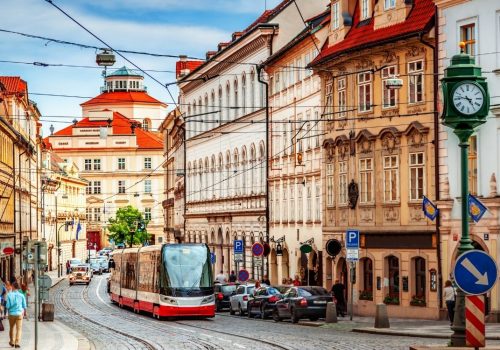 Kundendienstmitarbeiter in Prag für Luxusmodemarke gesucht