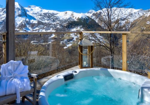 Nanny-needed-for-winter-season-2324-in-the-French-Alps