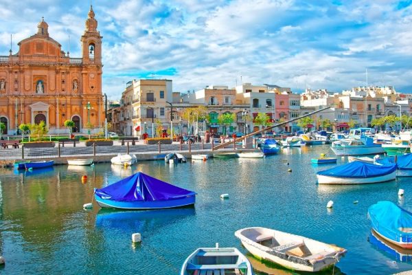 Norwegian Speaking Online Game Presenter Needed in Malta