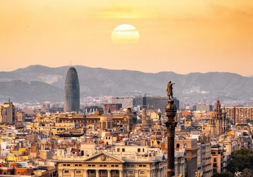 Représentant du service client à temps partiel recherché sous le soleil de Barcelone ! (1)