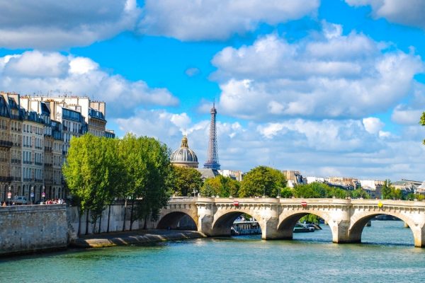 Vollzeit-Kundenbetreuer(in) in Paris gesucht!