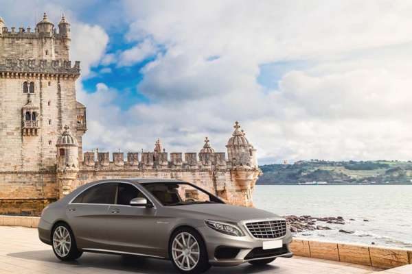 Werde-Kundenberater-mwd-fur-Mercedes-in-Lissabon