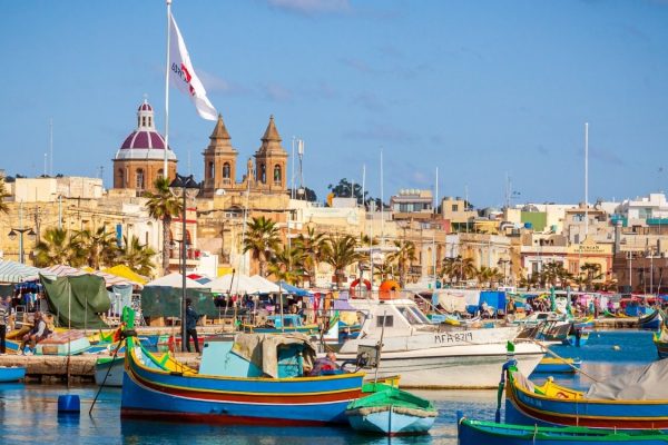 Werde Kundenberater/in auf der wunderschönen Mittelmeerinsel Malta