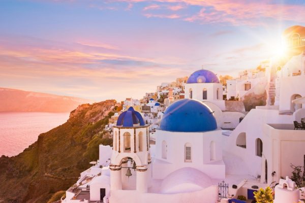 Work from home in Greece as a Danish Customer Service Agent