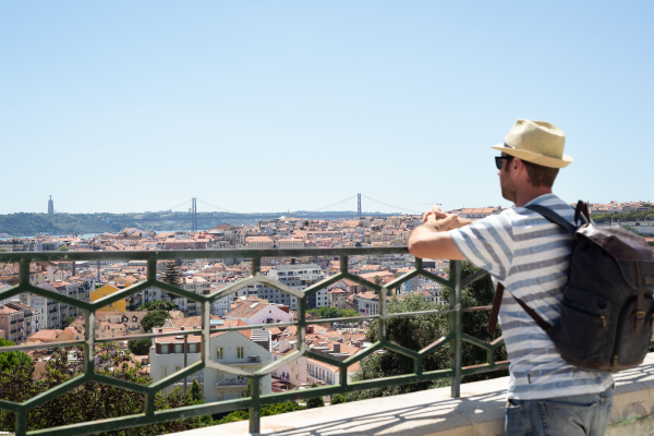 deutschsprachige-kundenberater-im-sonnigen-lissabon-gesucht