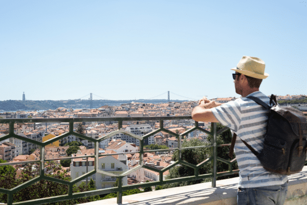 deutschsprachige-kundenberater-im-sonnigen-lissabon-gesucht
